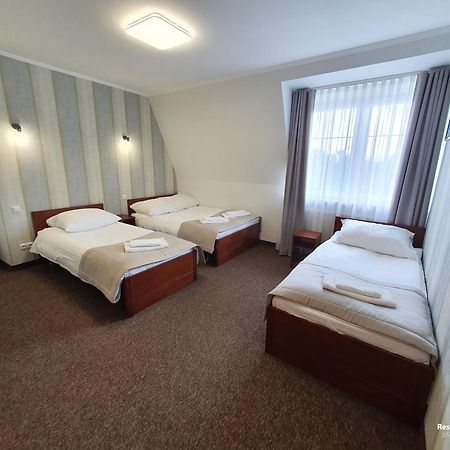 Hotel Palacowa Narol Екстериор снимка